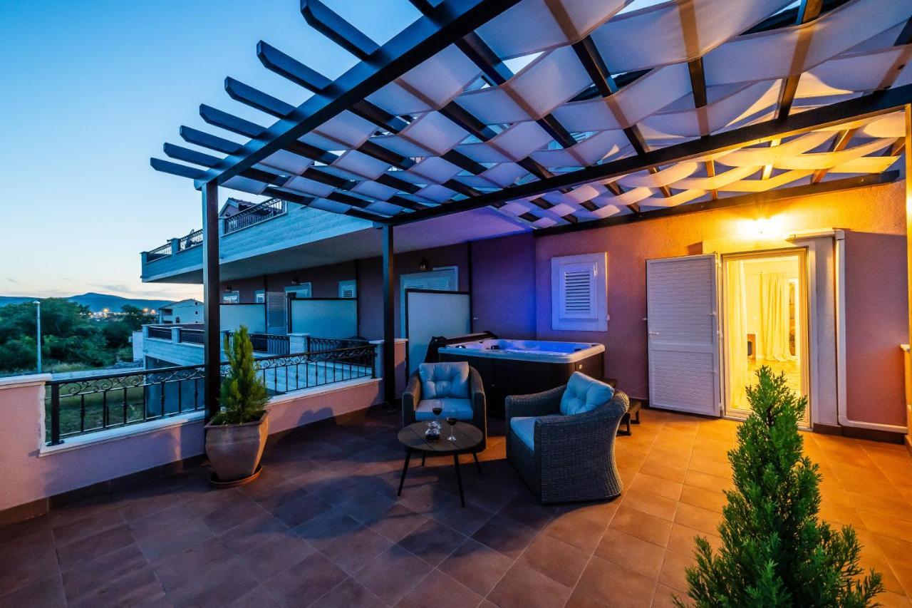 San Mihael Luxury Rooms 1 Dugopolje Kültér fotó