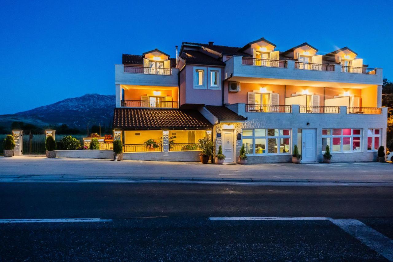 San Mihael Luxury Rooms 1 Dugopolje Kültér fotó