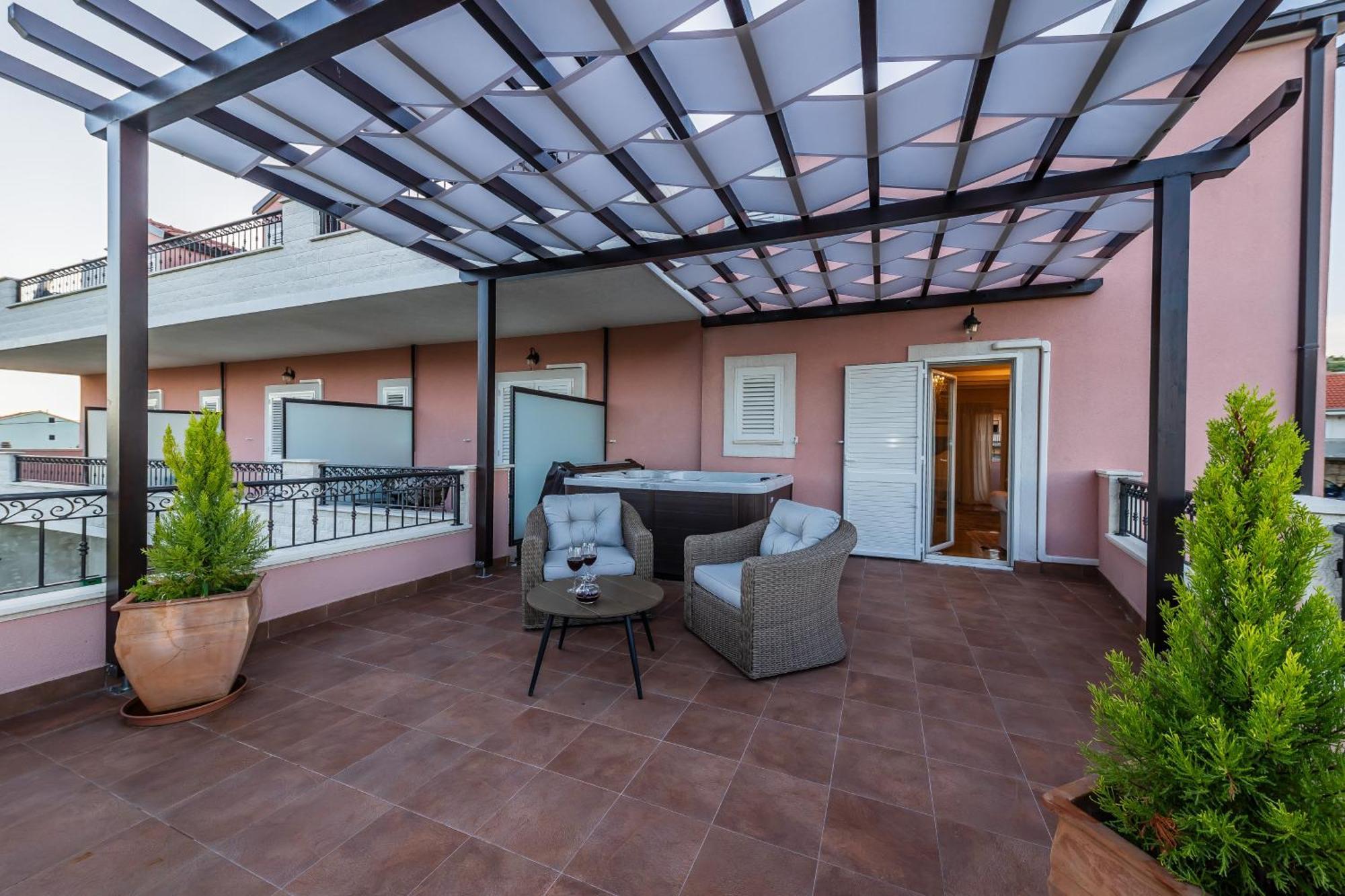 San Mihael Luxury Rooms 1 Dugopolje Kültér fotó