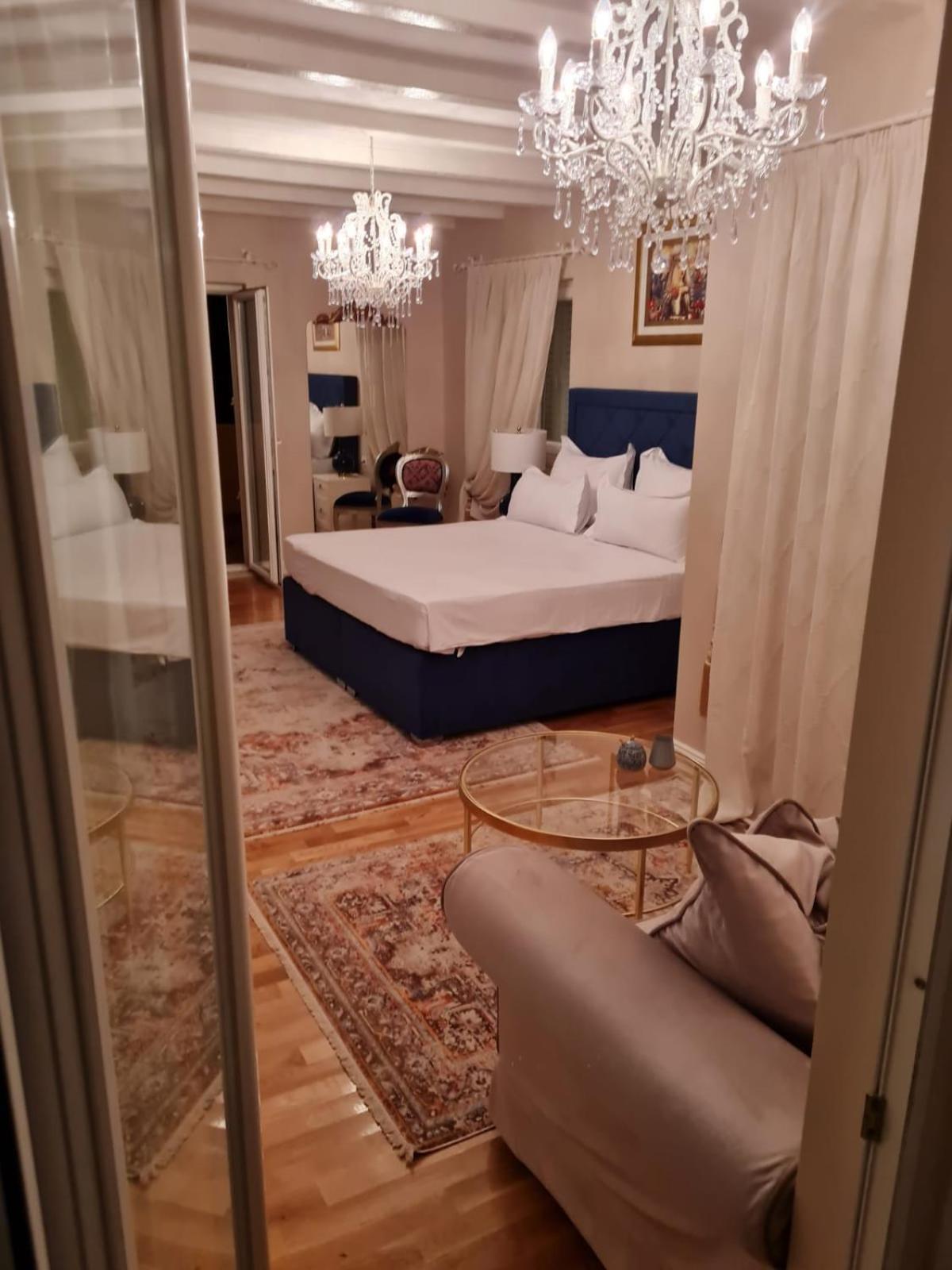 San Mihael Luxury Rooms 1 Dugopolje Szoba fotó