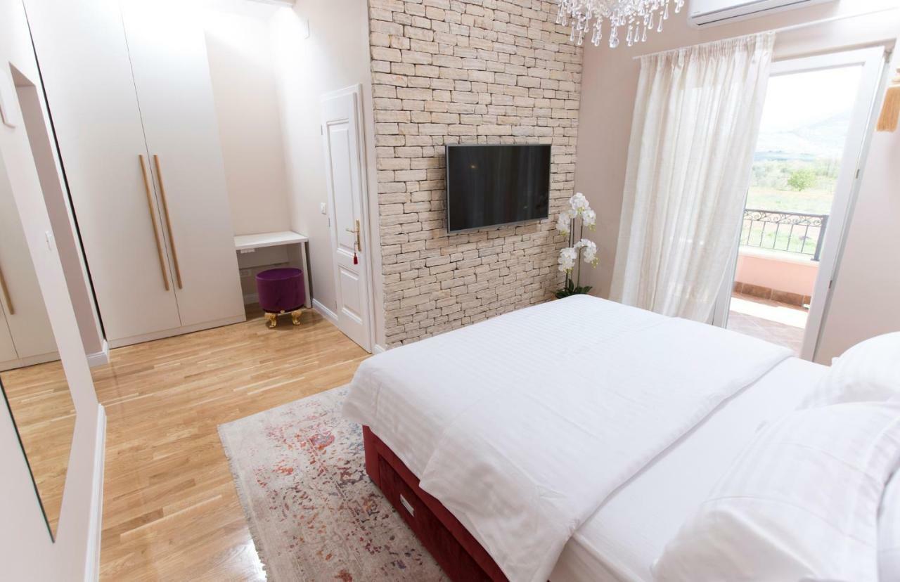 San Mihael Luxury Rooms 1 Dugopolje Kültér fotó